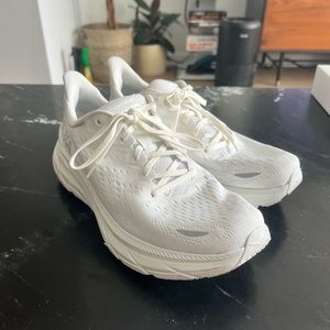 HOKA sneakers white hardly worn size 10.5